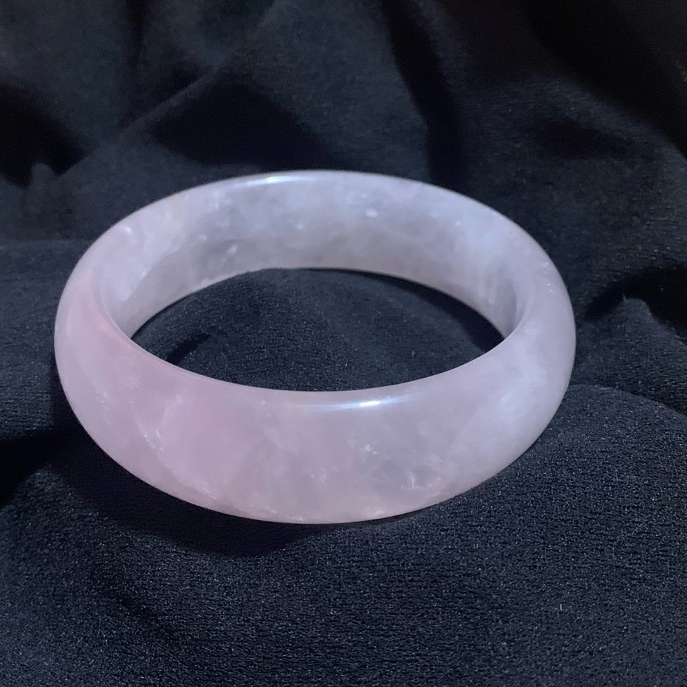 LIKE NEW. Rose Quartz Bangle Bracelet.